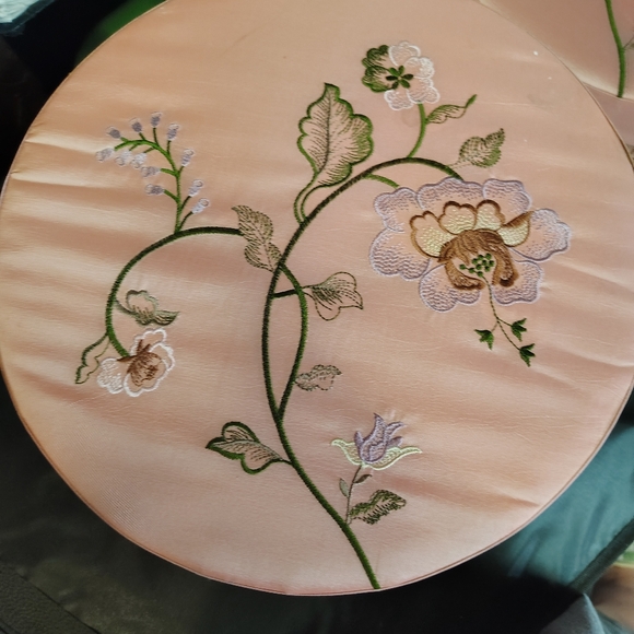 Vintage RARE The Raymond Waits Once Upon A Rose satin covered  hat box set main image 13